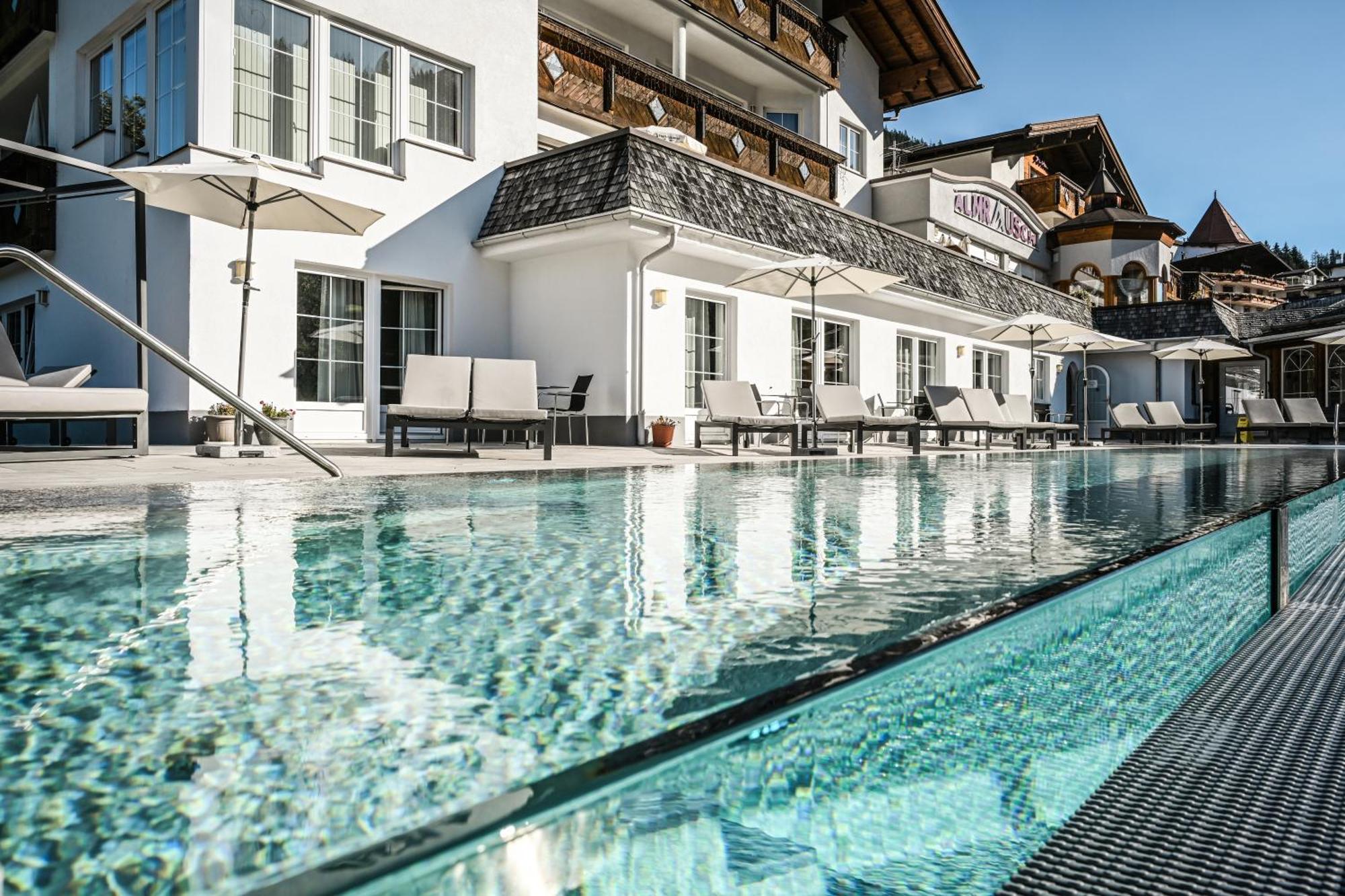 Berghotel Almrausch Berwang Exteriör bild