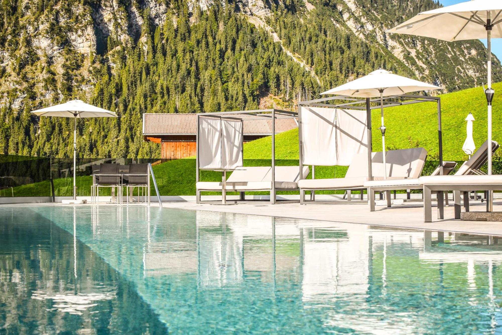Berghotel Almrausch Berwang Exteriör bild