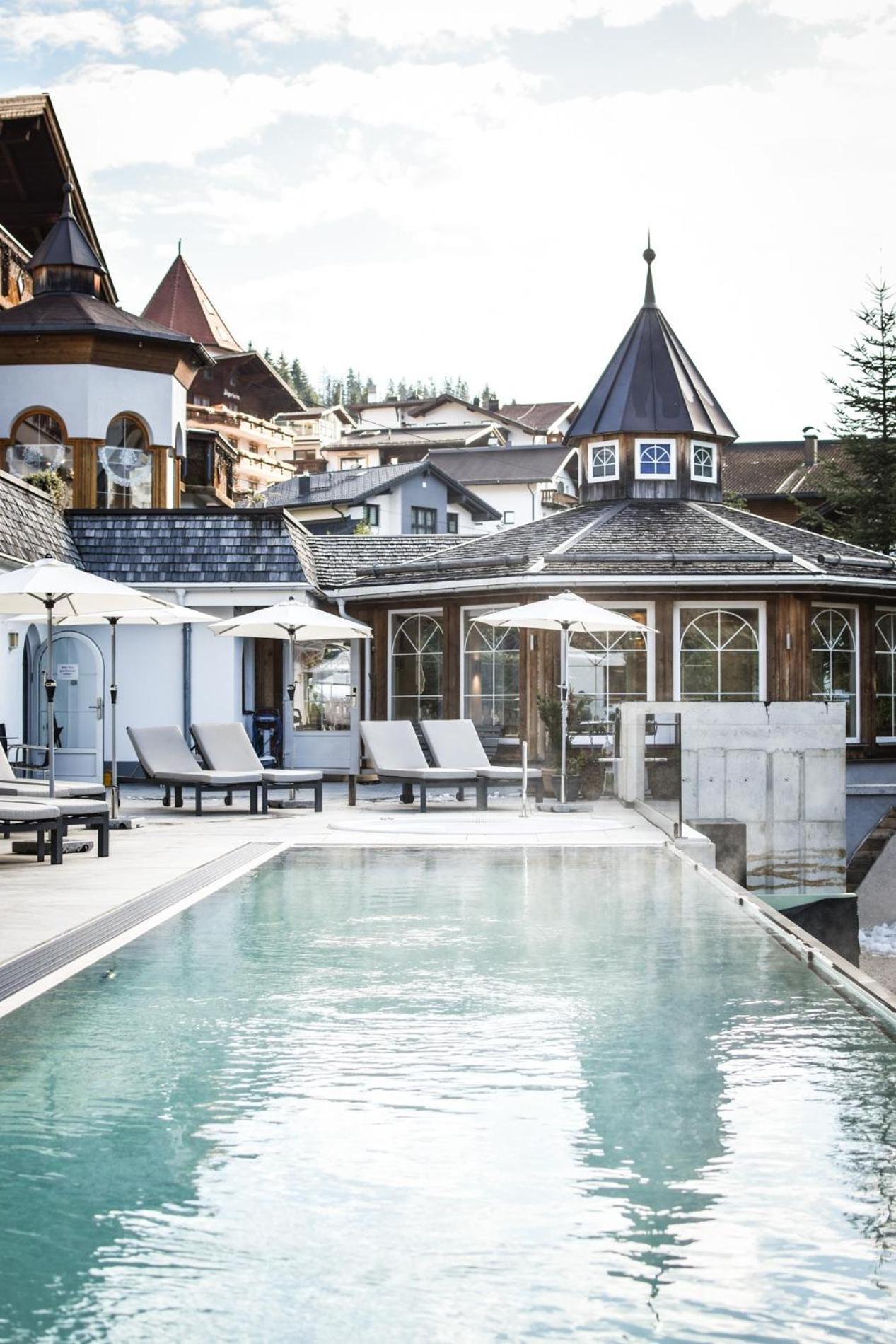 Berghotel Almrausch Berwang Exteriör bild